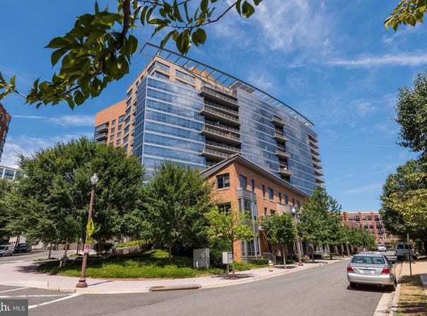 2001 15TH STREET N, ARLINGTON, VA 22201