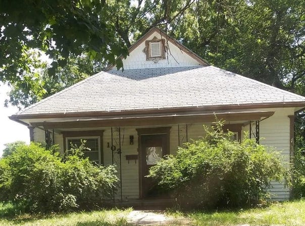102 S E Street, Herington, KS 67449