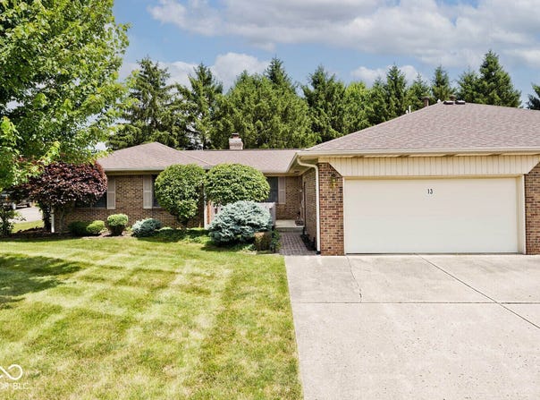 13 Marywood Drive, Greenfield, IN 46140