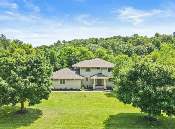 753 Regal Ridge, Hudson, WI 54016