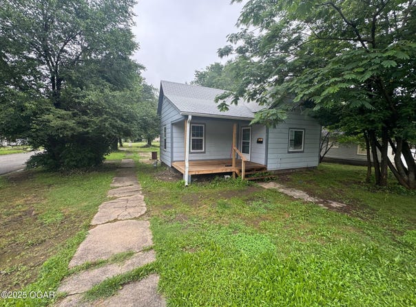 404 E 18th Street, Baxter Springs, KS 66713
