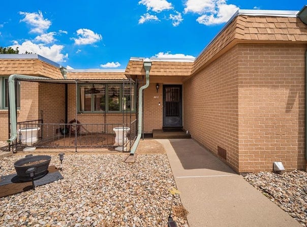 44 Regency Blvd, Pueblo, CO 81005