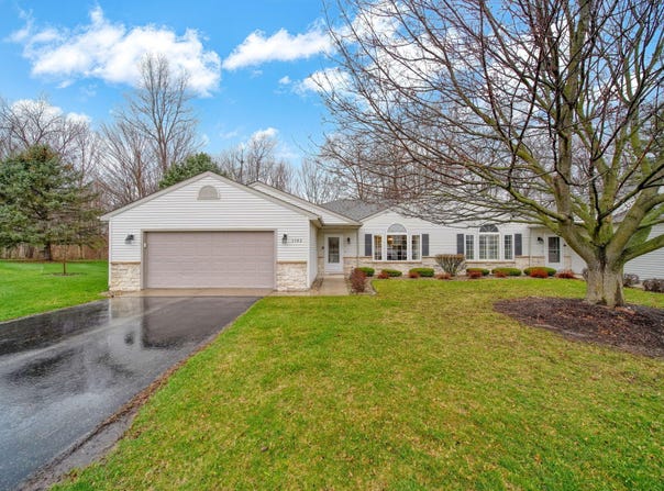 1702 Lakewood Drive, Adrian, MI 49221