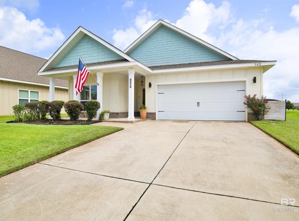 9431 Swan Point Road, Daphne, AL 36526