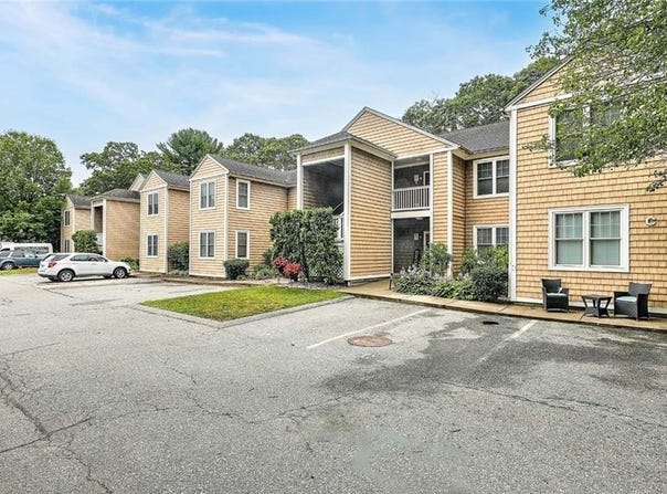 70 Turner Street, Warwick, RI 02886