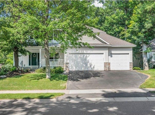 10426 Hidden Oaks Lane N, Champlin, MN 55316