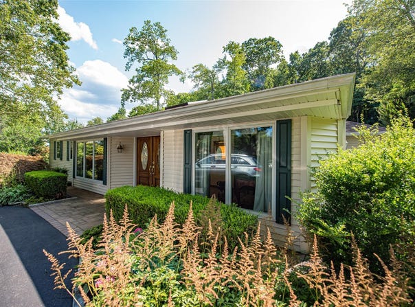 37 Colby Drive, Dix Hills, NY 11746