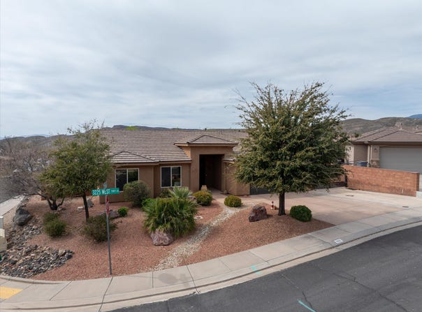 555 N TOREY Ln, Hurricane, UT 84737