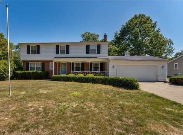 4185 Adeer Drive, Canfield, OH 44406