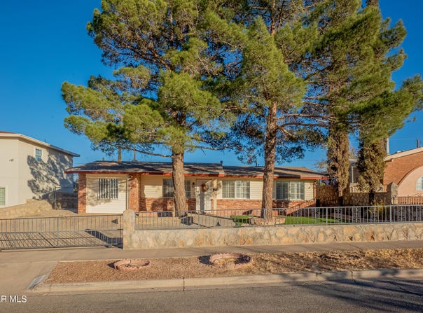 2224 Escarpa Drive, El Paso, TX 79935