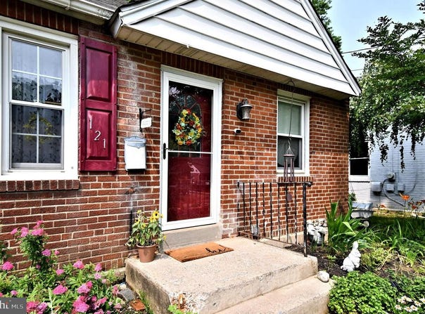 121 SHAFFER RD, KING OF PRUSSIA, PA 19406