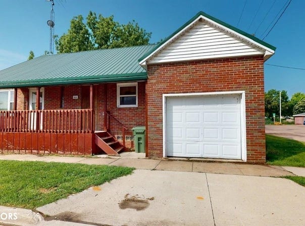 223 N 1st St, Greene, IA 50636