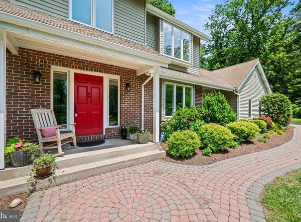 211 FOX LANE, WALLINGFORD, PA 19086