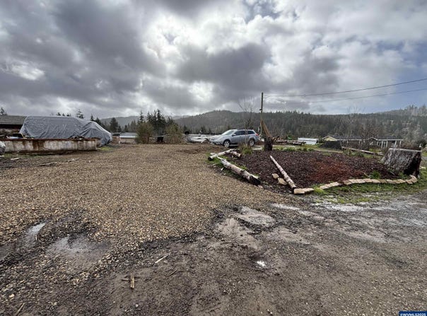 74 N Durette Dr, Otis, OR 97368