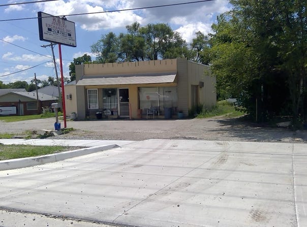 1323 Goshen Road, Fort Wayne, IN 46808-2033