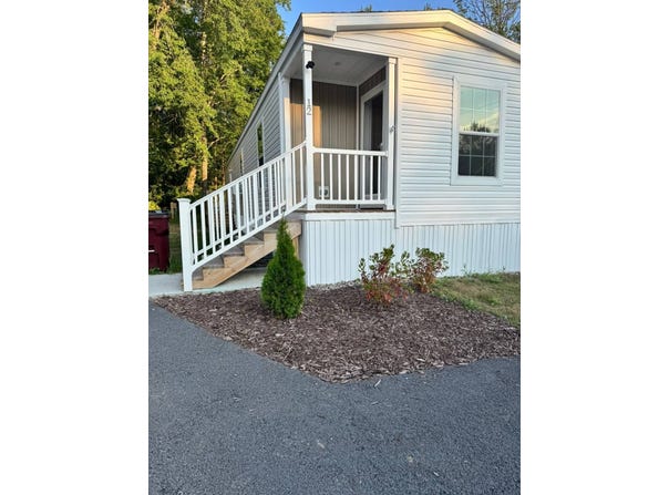 12 Bluebird Terrace, South Glens Falls, NY 12803