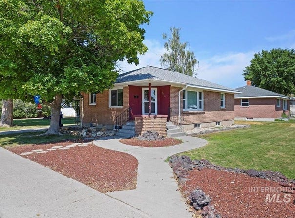 538 14th St, Rupert, ID 83350-1211