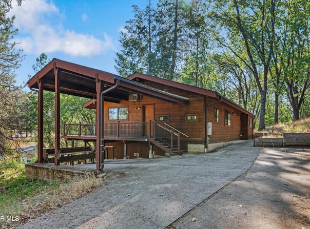 10111 Newtown Road, Nevada City, CA 95959