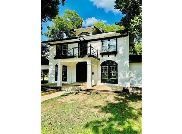 214 E SW, Ardmore, OK 73401