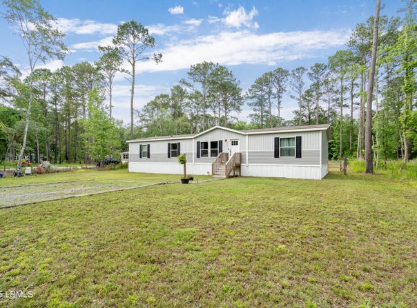 77 Bailey Circle, Sheldon, SC 29941