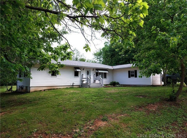 206 Hill Drive, Stover, MO 65078