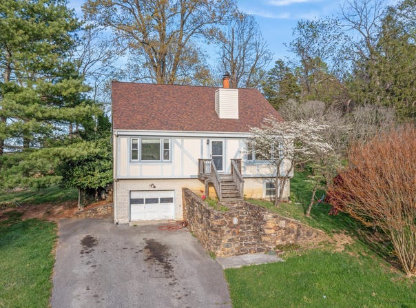 42 Keswick CT, Troutville, VA 24175