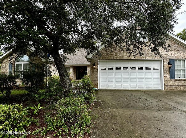 9155 Oak Ridge Plantation Drive SW, Calabash, NC 28467
