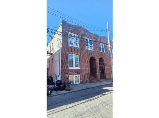 24 Brighton 10th Path, Brooklyn, NY 11235
