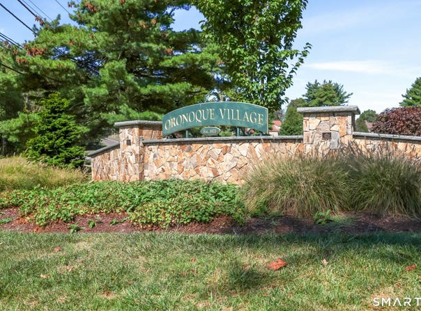 488 Commanche Lane, Stratford, CT 06614