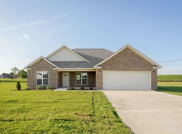 1068 Co Rd 31, Killen, AL 35645