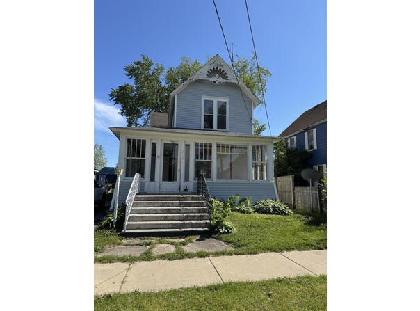 217 W St Joseph Street, Watervliet, MI 49098