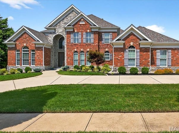 17934 Bonhomme Ridge Court, Chesterfield, MO 63005