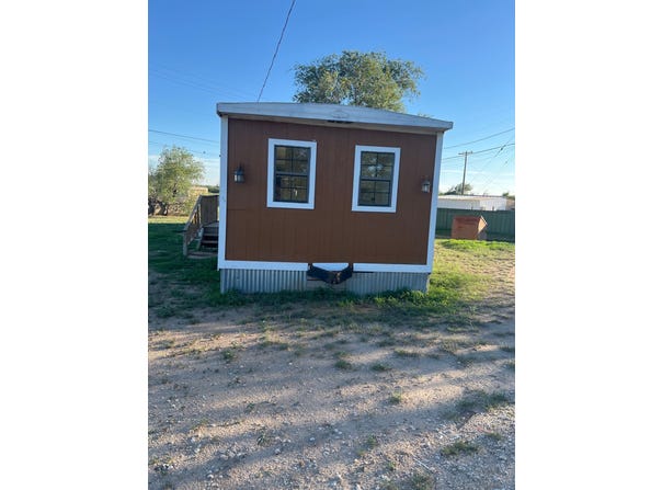 908 Fir Street, Plainview, TX 79072