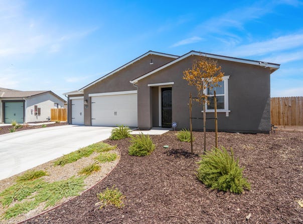 14300 Shady Tree Court, Bakersfield, CA 93314