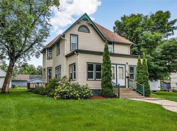 310 & 312 4th Avenue SW, Hutchinson, MN 55350