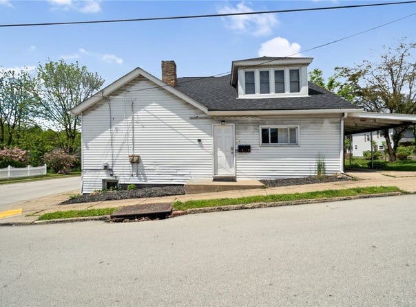 657 Grove St, City of Greensburg, PA 15601