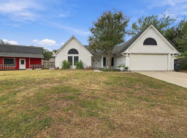 3229 Timberview Court, Corinth, TX 76210