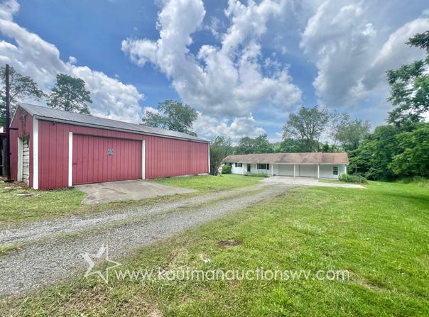 1345  Colfax Rd., Fairmont, WV 26554