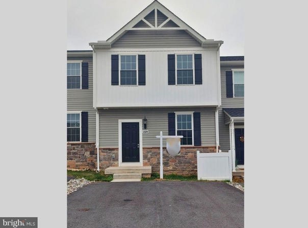 229 HOLSTEIN DRIVE, HANOVER, PA 17331