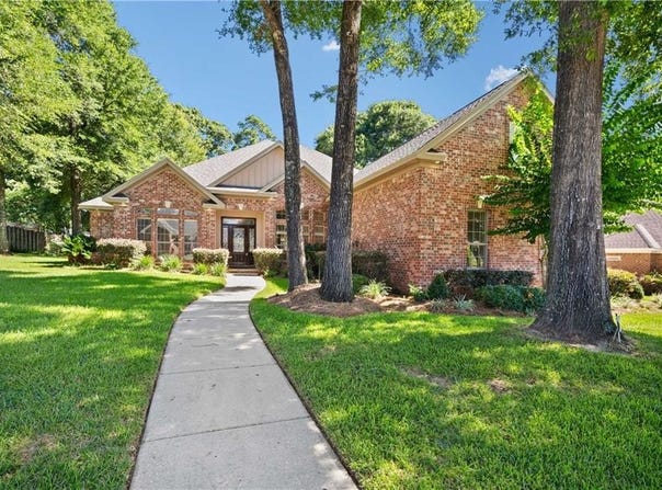 8540 Gatewood Drive N, Mobile, AL 36619