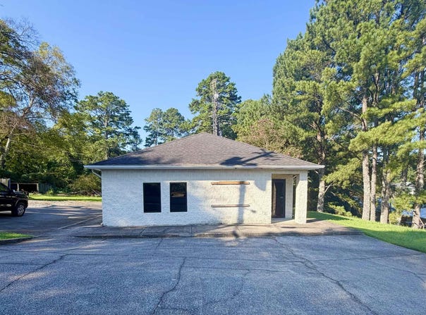 100 Spurlock Street, Rainbow City, AL 35906