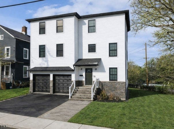 7 Maple St, Bloomfield Twp., NJ 07003-3601