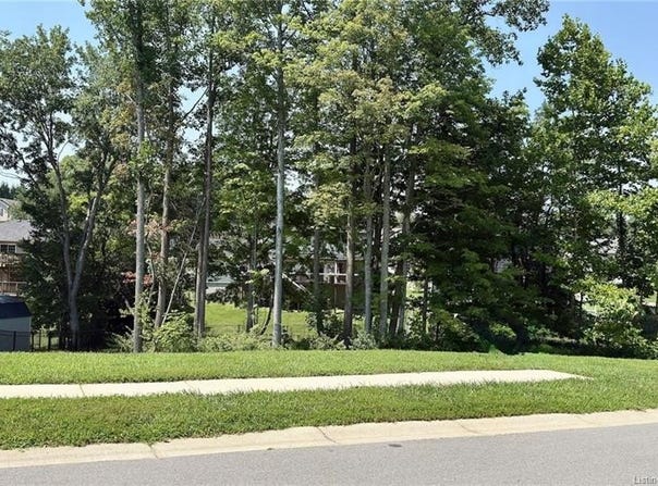 5118 Evertt Avenue, Floyds Knobs, IN 47119
