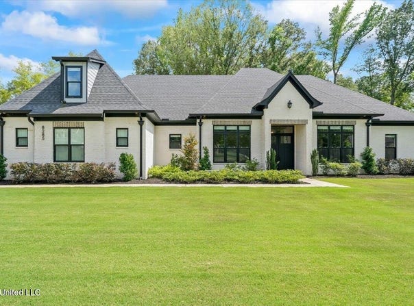 8285 Hidden Hollow Lane, Hernando, MS 38632