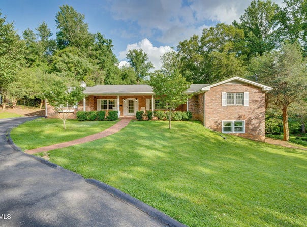 103 Dogwood Lane, Johnson City, TN 37604