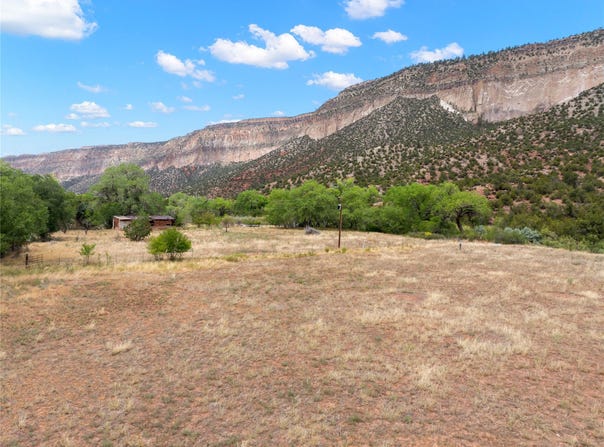 Tract: C3 LANDS OF CLYDE SMITH, Jemez Springs, NM 87025