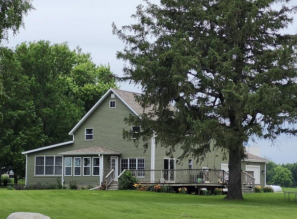 1827 130th St, Bode, IA 50519