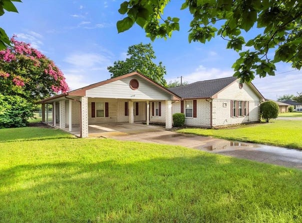 1120 Pierce Road, Red Oak, TX 75154