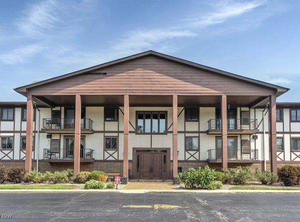 4849 Grace Road, North Olmsted, OH 44070