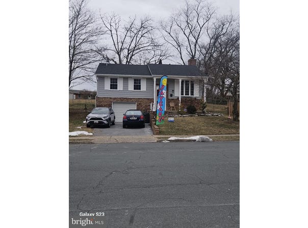 1328 OUTER DRIVE, HAGERSTOWN, MD 21742